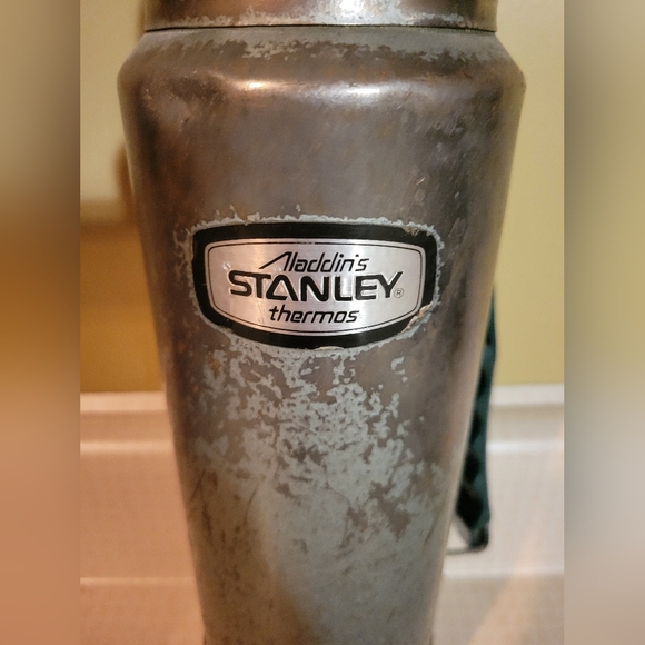 Vintage Aladdin Stanley Thermos A-944CH Quart 1980 Used- No Cup - Picture 5 of 14